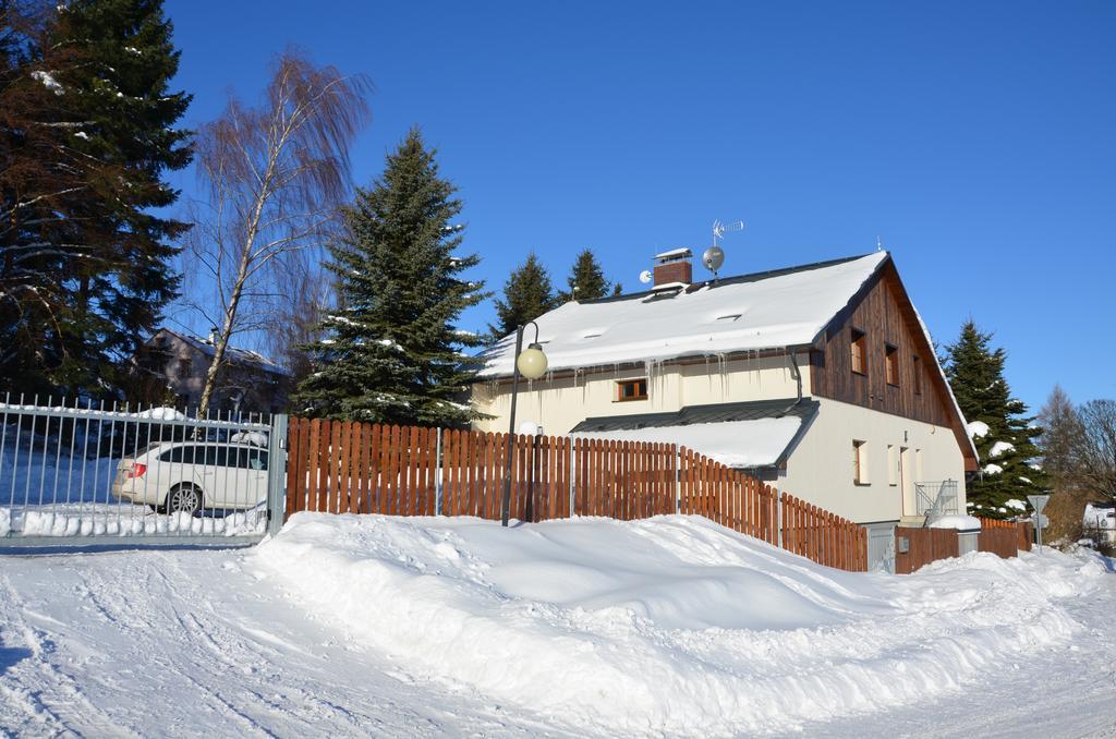 Haus Tolstejn Apartment Jiretin pod Jedlovou Exterior photo