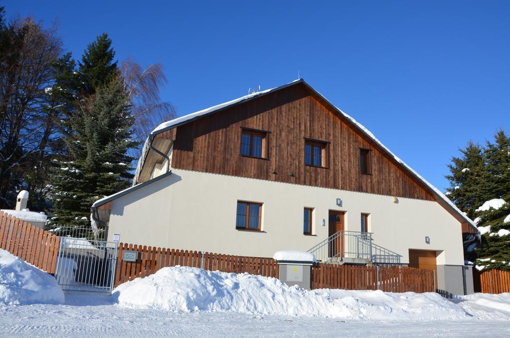 Haus Tolstejn Apartment Jiretin pod Jedlovou Exterior photo